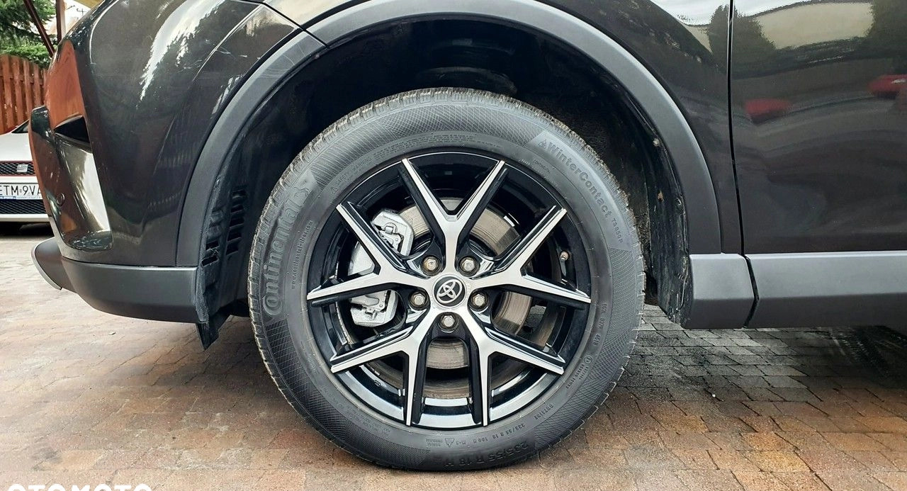 Toyota RAV4 cena 119900 przebieg: 72079, rok produkcji 2018 z Sulejówek małe 781